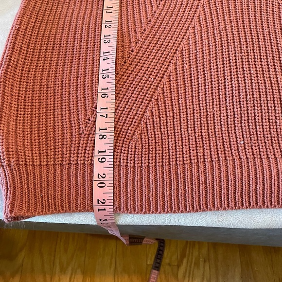 Poof Double V Neck Chunky Cropped Sweater - Picture 3 of 6